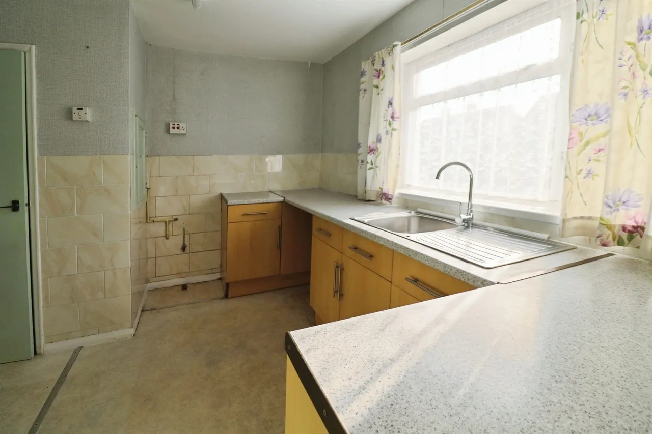 Cowbridge Road West Cardiff, CF5, photo 8