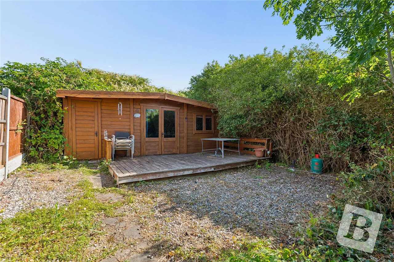 Howard Road, Upminster, RM14, photo 17