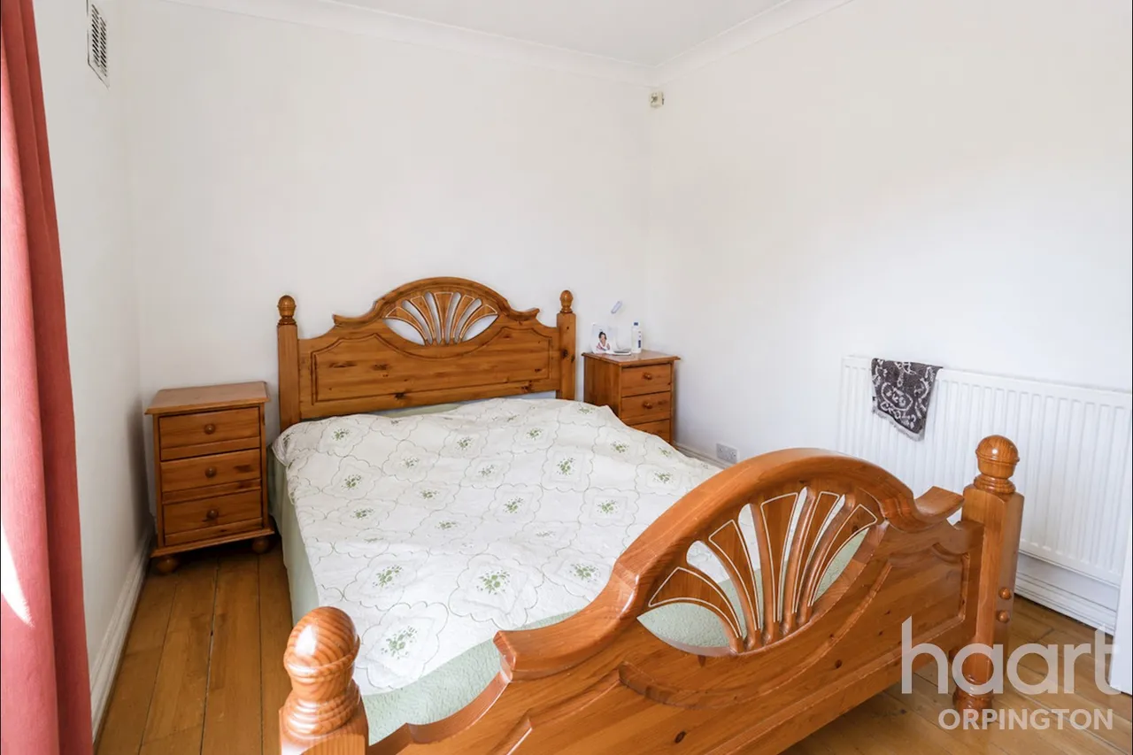 Thursley Road, London, SE9, photo 8