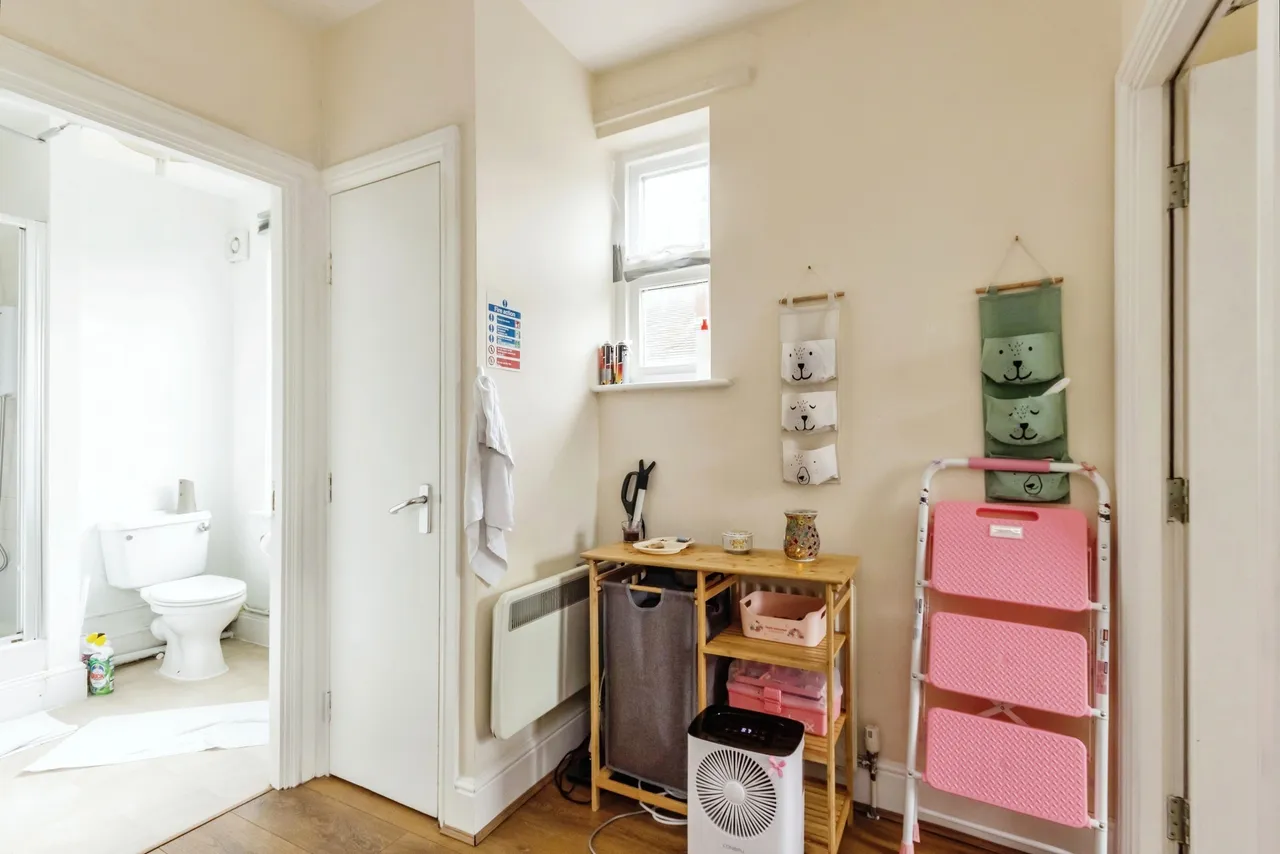 Woodborough Road, Nottingham, NG3, photo 10
