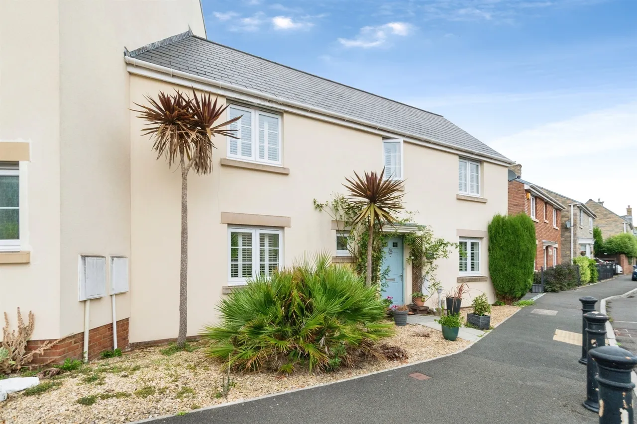 3 bed house for sale, Roundbush Crescent, Caldicot, NP26