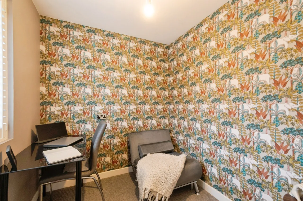 Roundbush Crescent, Caldicot, NP26, photo 7