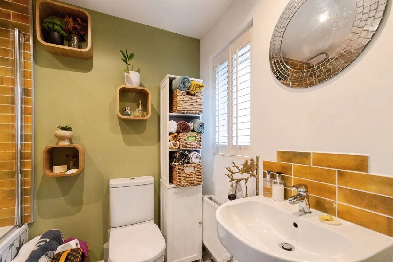 Roundbush Crescent, Caldicot, NP26, photo 8