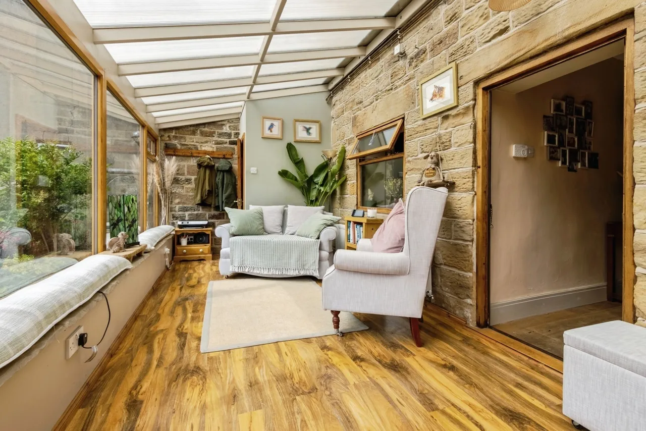 Shay Lane, Walton, Wakefield, West Yorkshire, WF2, photo 17
