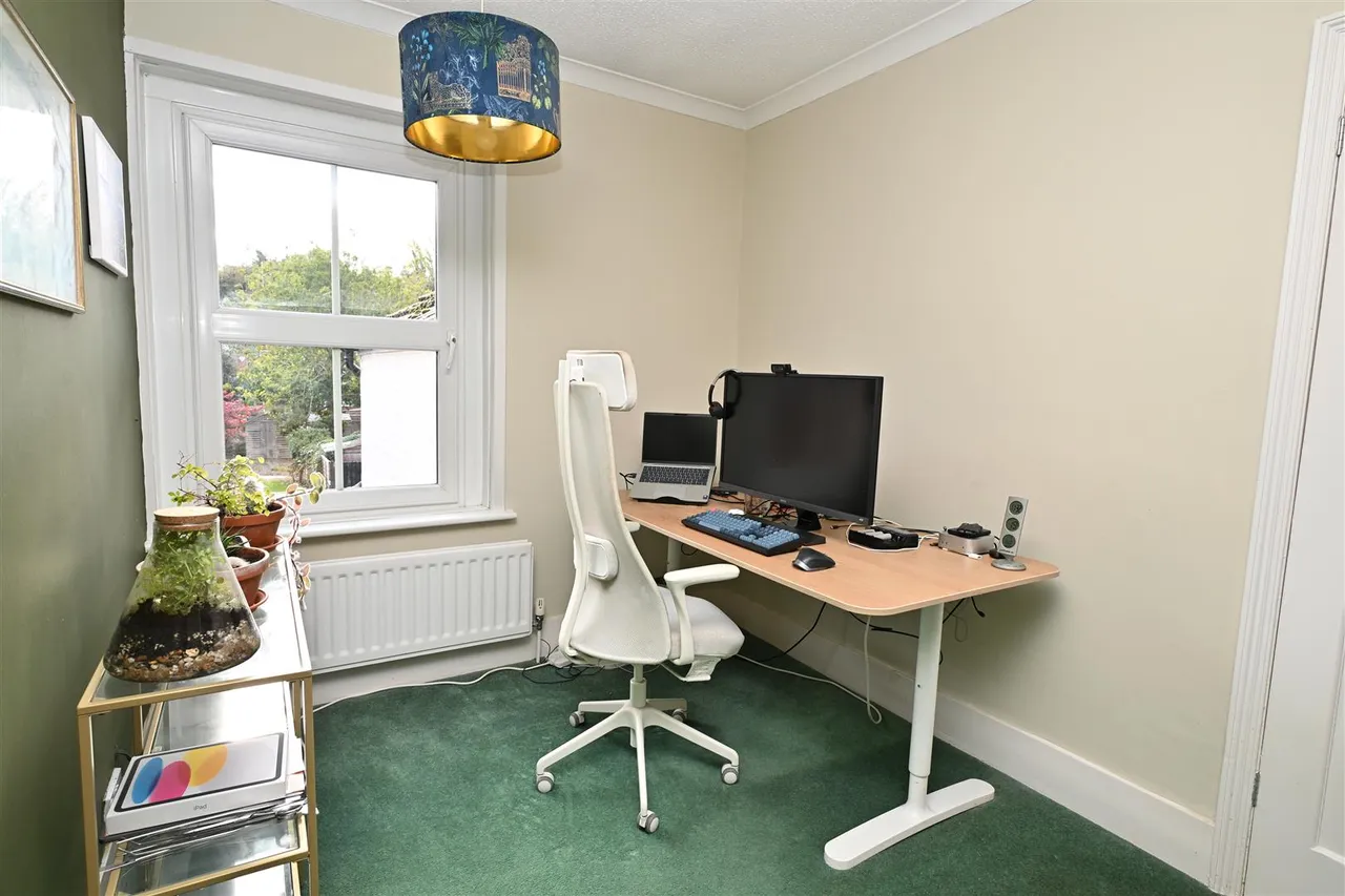 Lower Brook Street, Basingstoke, photo 9