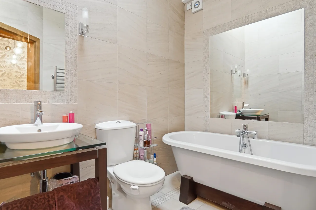 Whitehall Road, Leeds, LS12, photo 21