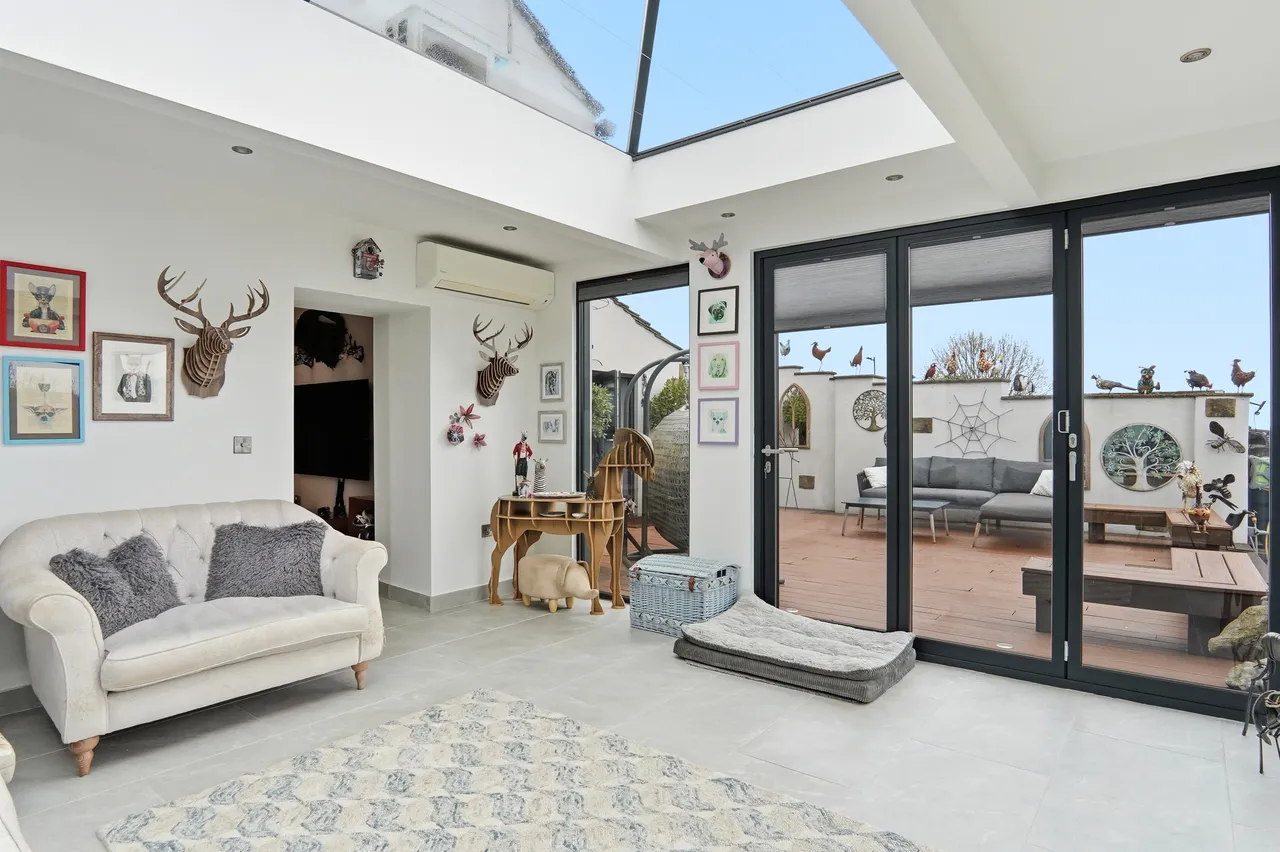 Whitehall Road, Leeds, LS12, photo 13