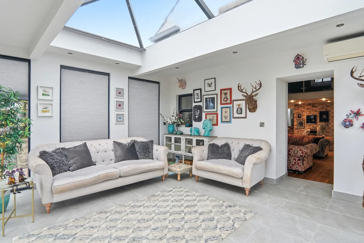 Whitehall Road, Leeds, LS12, photo 12