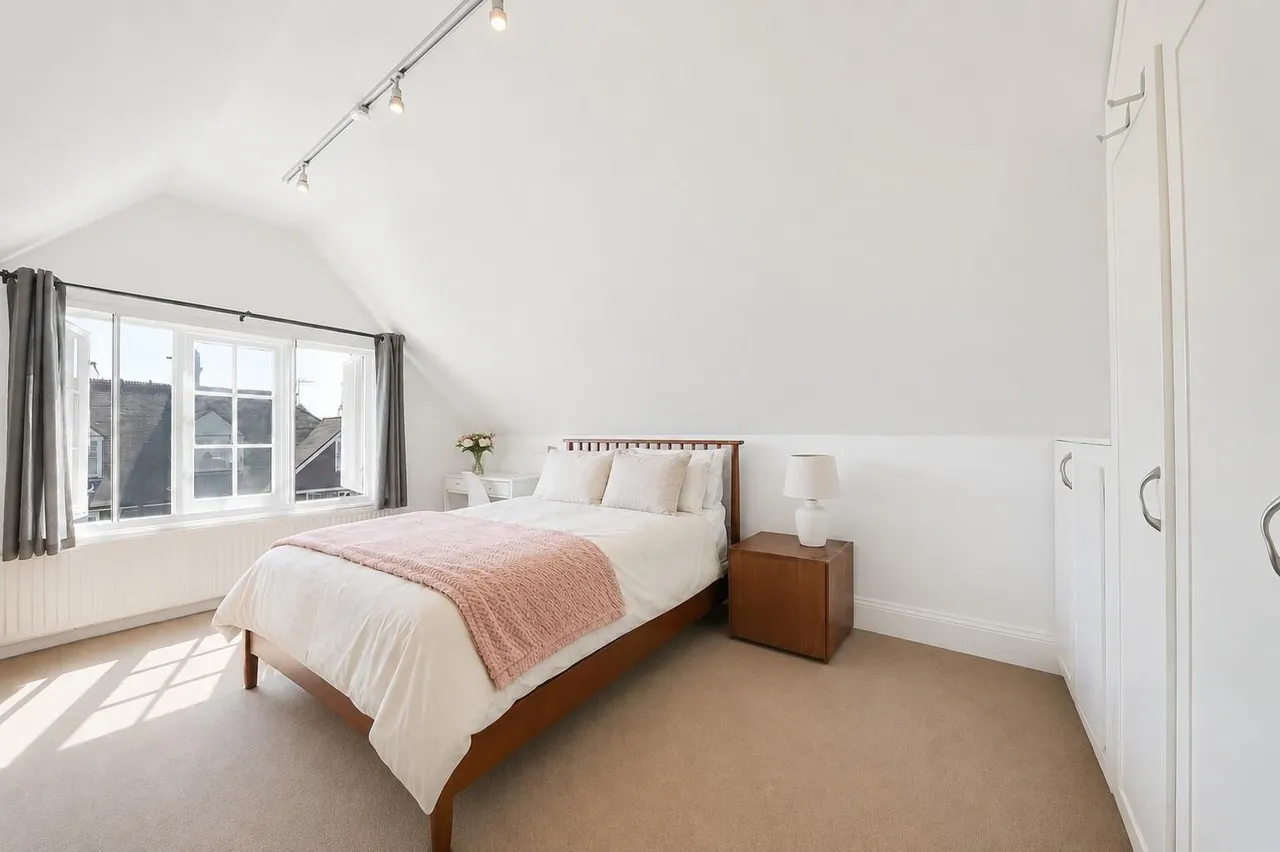Daleham Gardens, Hampstead, London NW3 5BY, photo 5