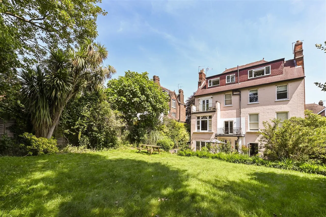 Daleham Gardens, Hampstead, London NW3 5BY, photo 7