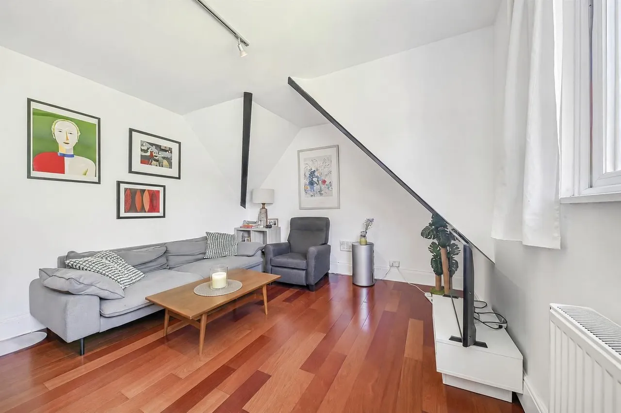 Daleham Gardens, Hampstead, London NW3 5BY, photo 19
