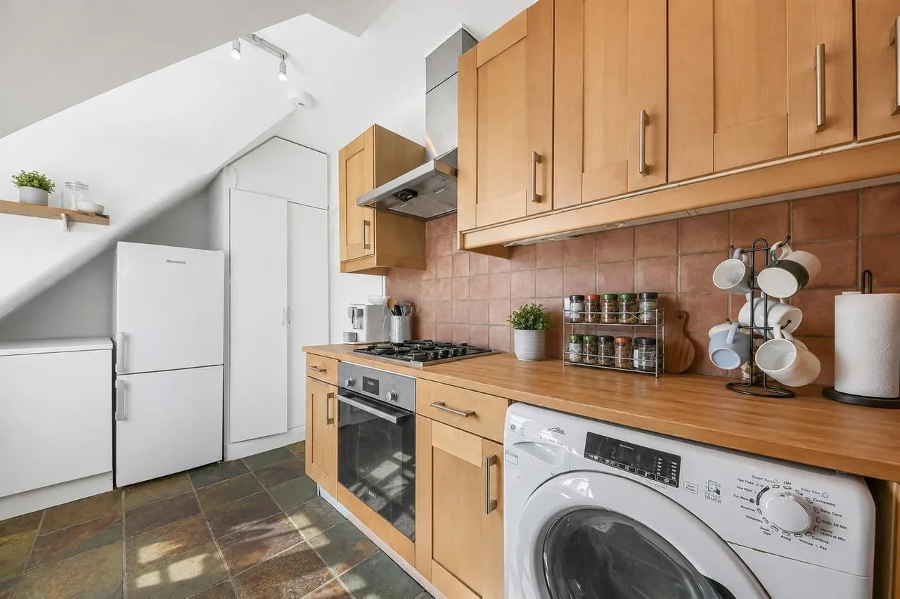 Daleham Gardens, Hampstead, London NW3 5BY, photo 12