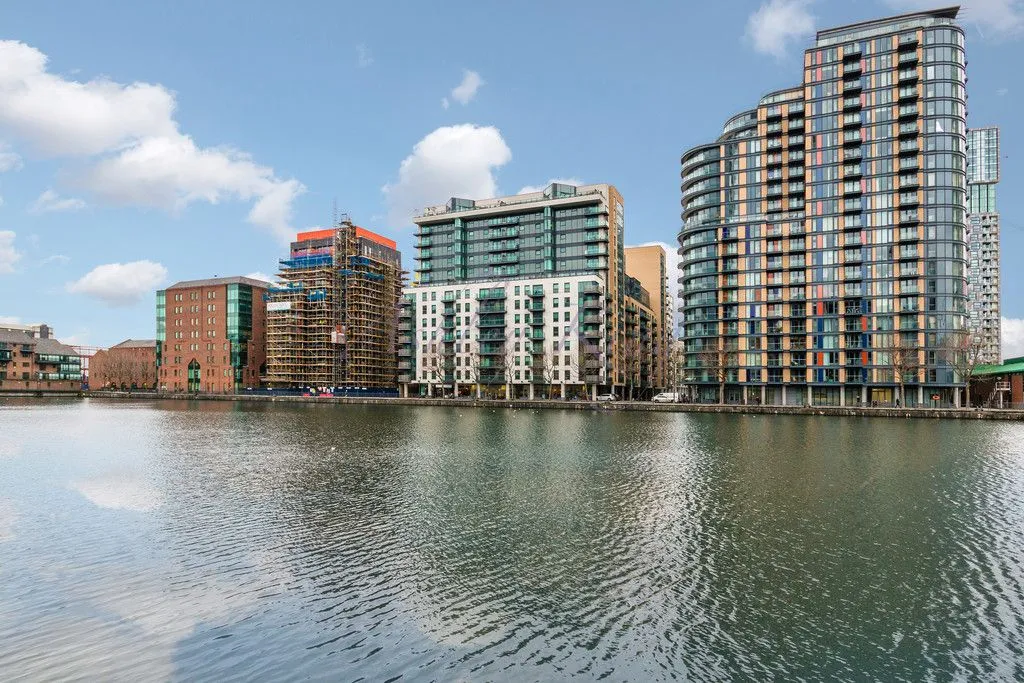 1 bed flat for sale, Millharbour, London, E14