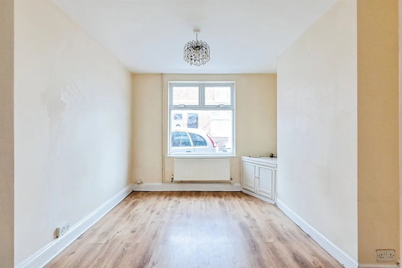 Wood Street, Kettering, NN16, photo 2