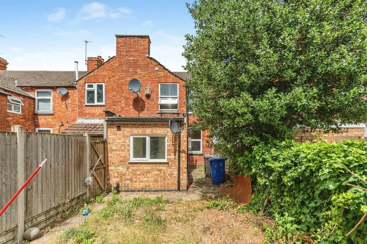Wood Street, Kettering, NN16, photo 11