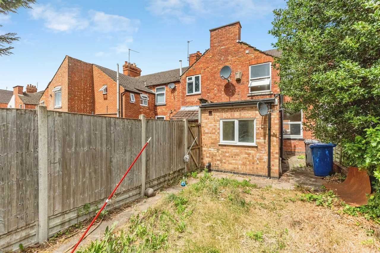 Wood Street, Kettering, NN16, photo 10
