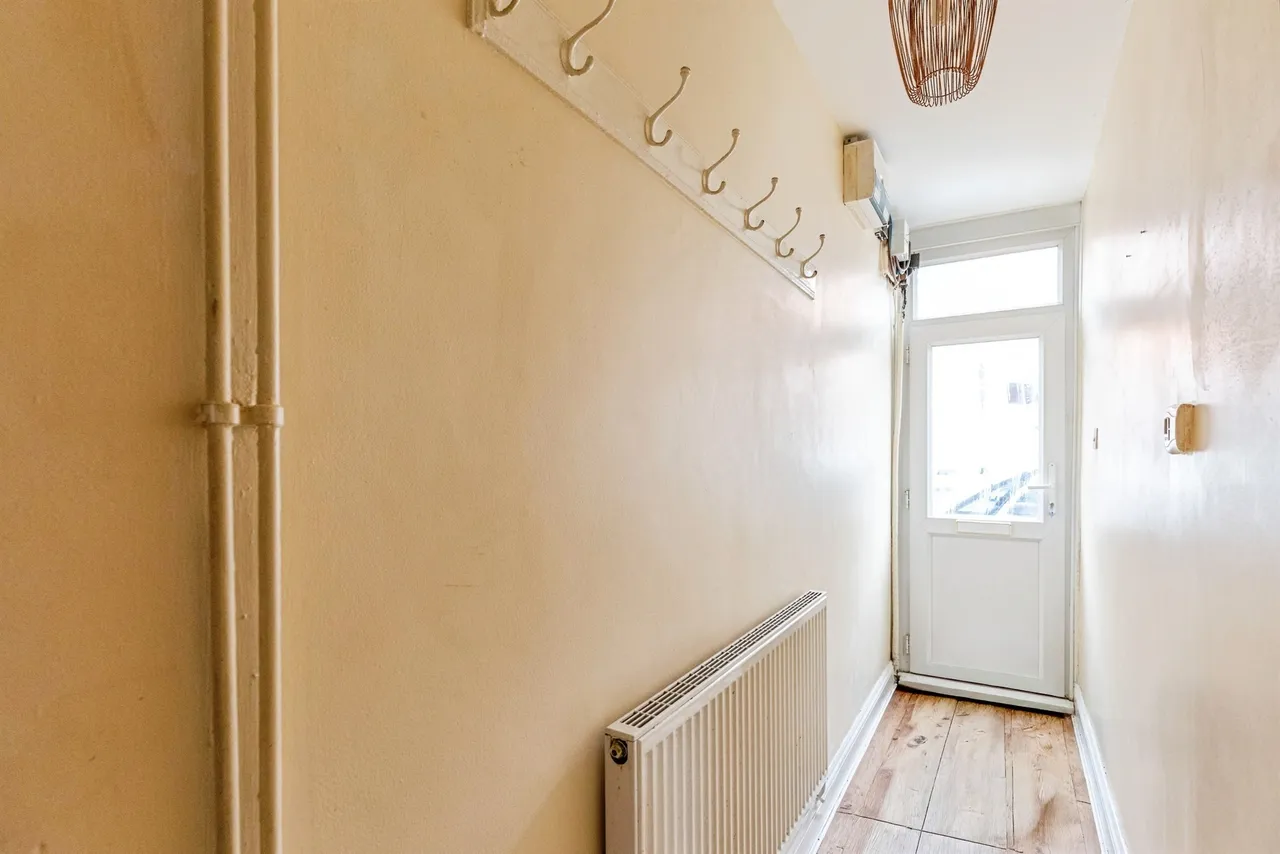 Wood Street, Kettering, NN16, photo 15