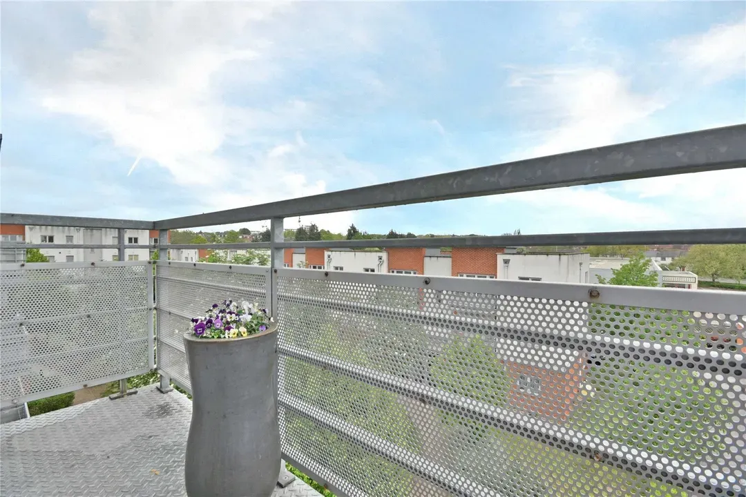 Hawker Place, Walthamstow, London, E17, photo 13