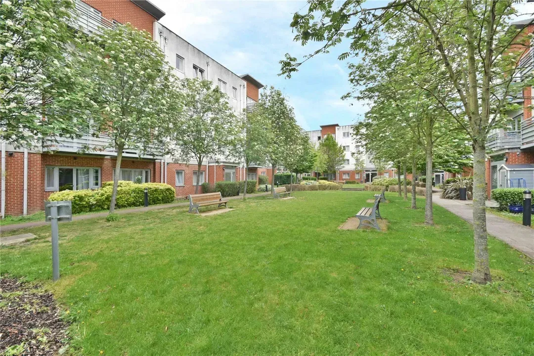 Hawker Place, Walthamstow, London, E17, photo 10