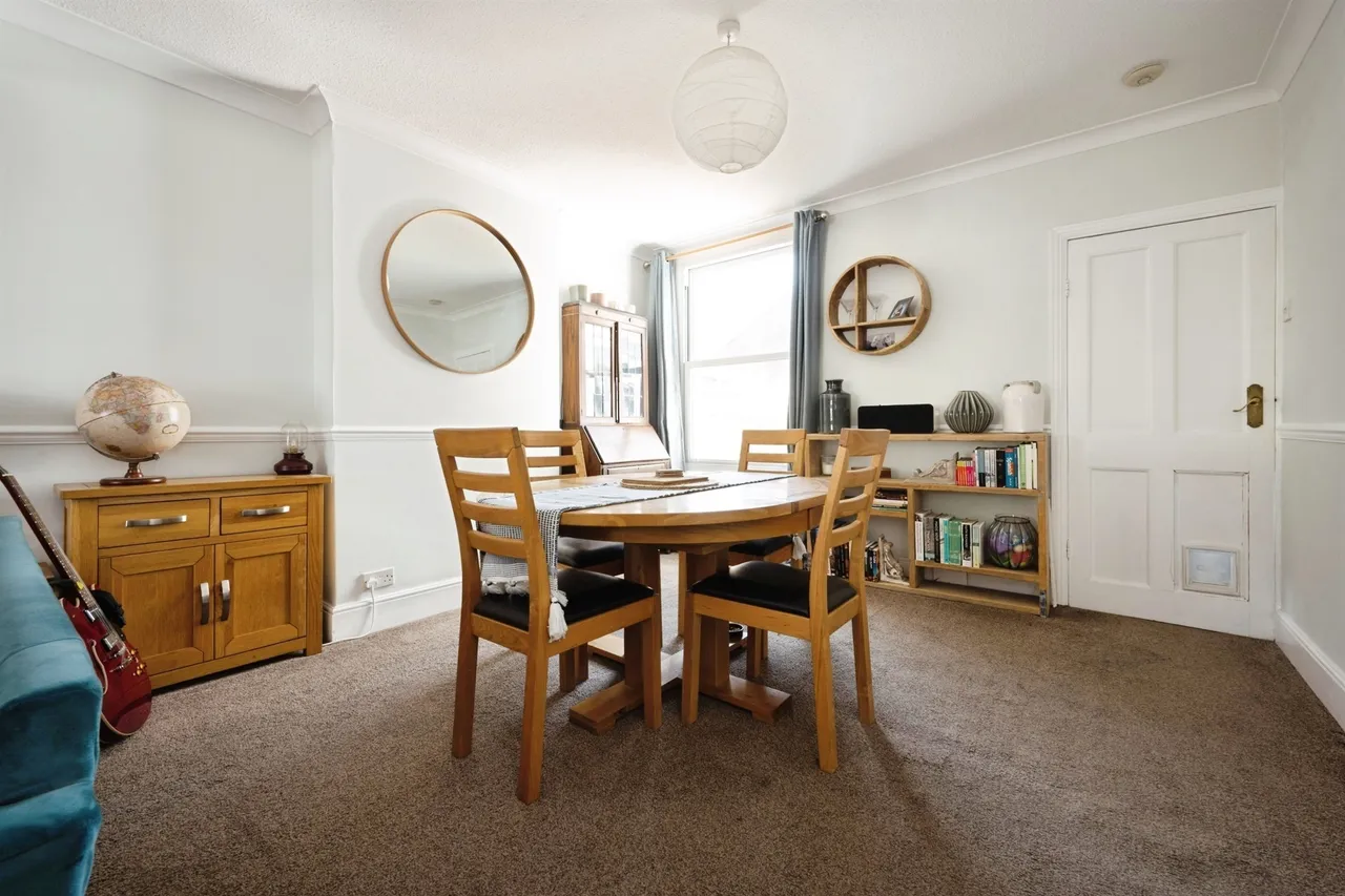 Brookfield Road, Bedford, MK41, photo 4