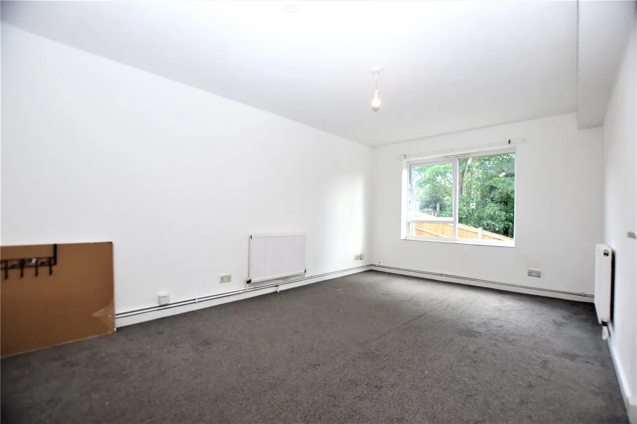 1 bed flat for sale, Claret Gardens, London, SE25