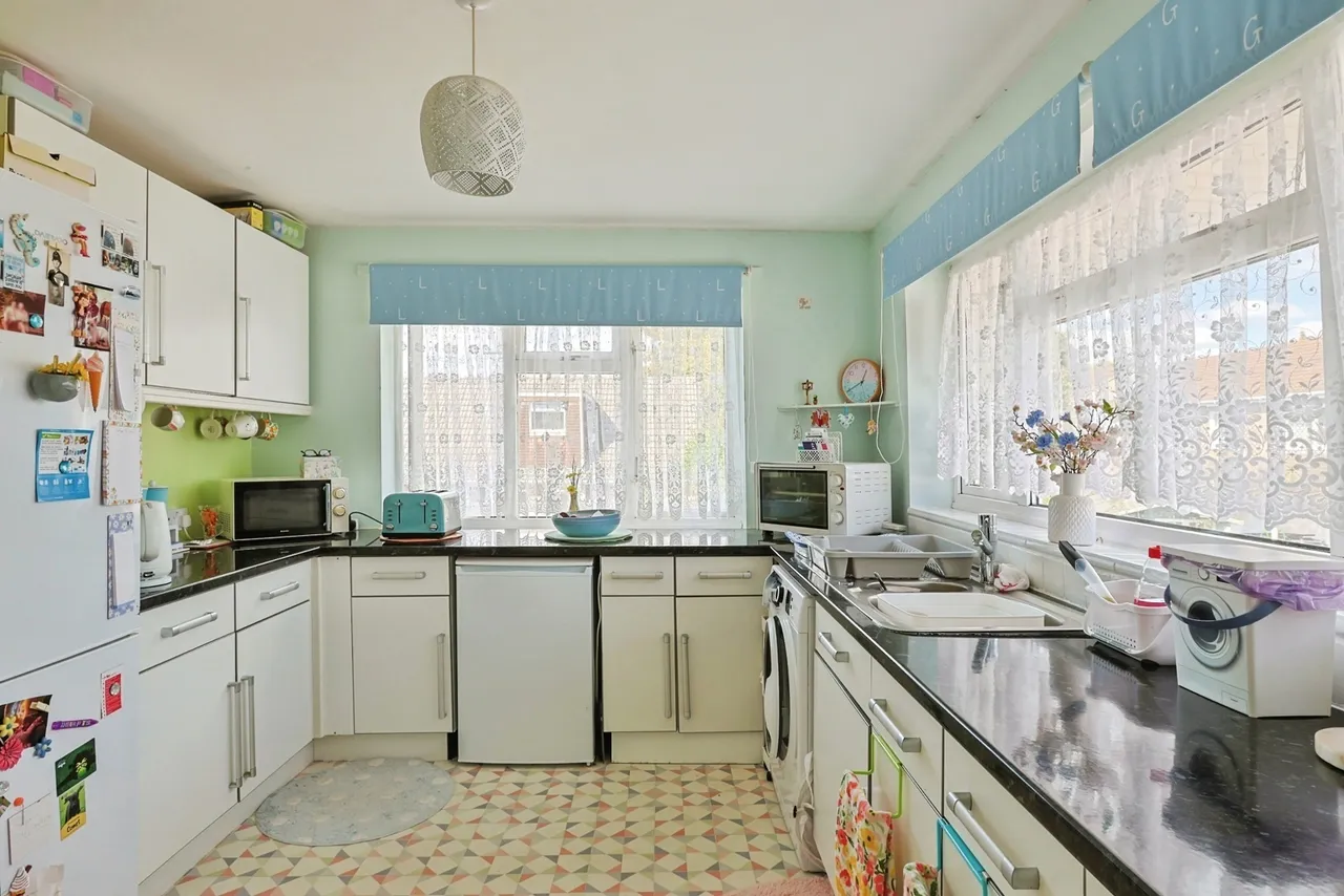 Poole Lane, Bournemouth, BH11, photo 3