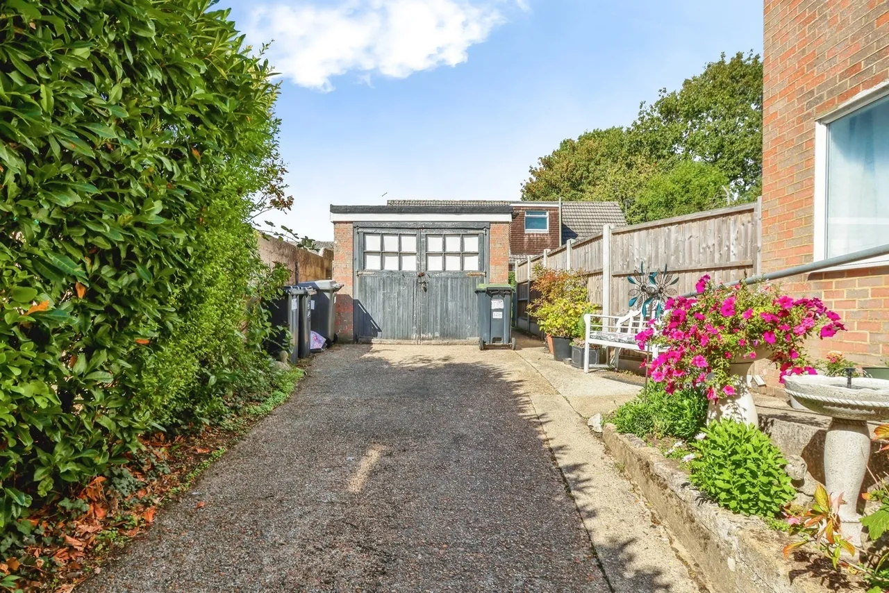 Poole Lane, Bournemouth, BH11, photo 10