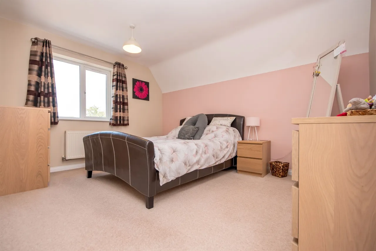 Orchard Close, Kettering, NN14, photo 11