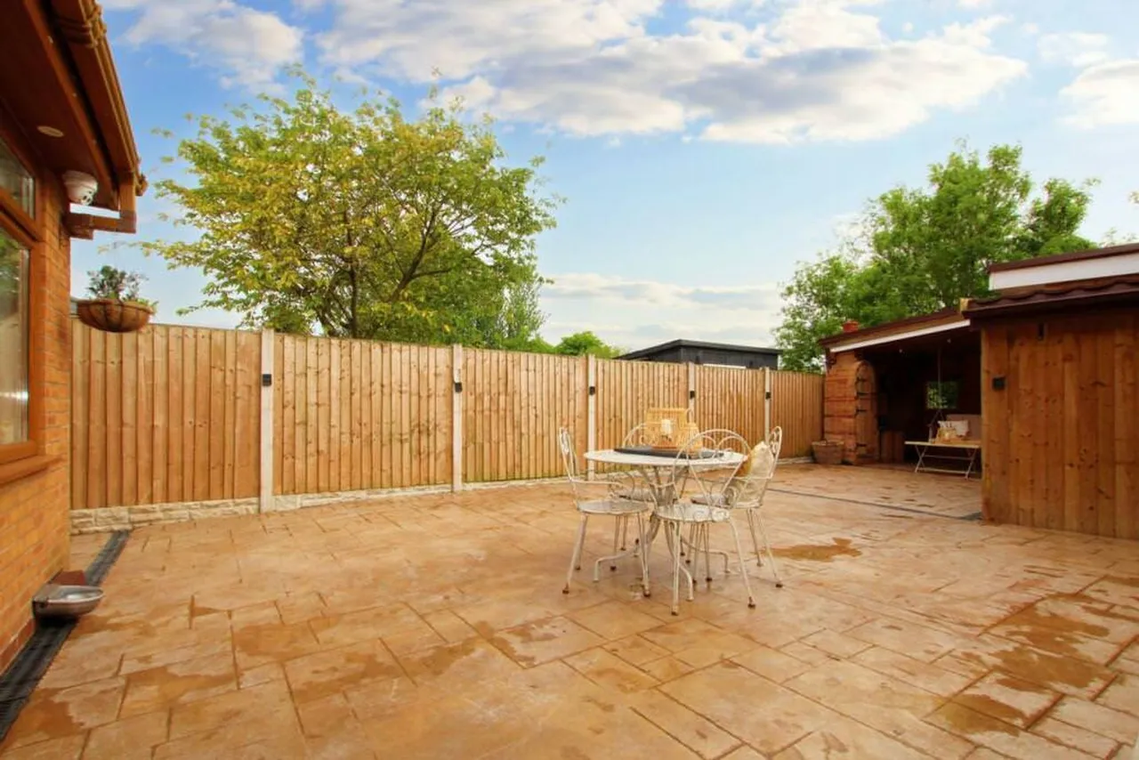 Bryn Road, Ashton-In-Makerfield, Wigan, Wigan, WN4 8BU, photo 21