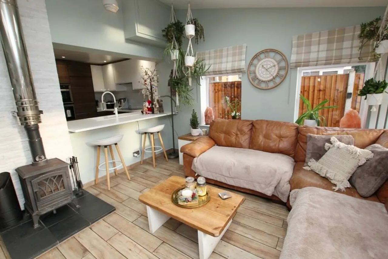 Bryn Road, Ashton-In-Makerfield, Wigan, Wigan, WN4 8BU, photo 7