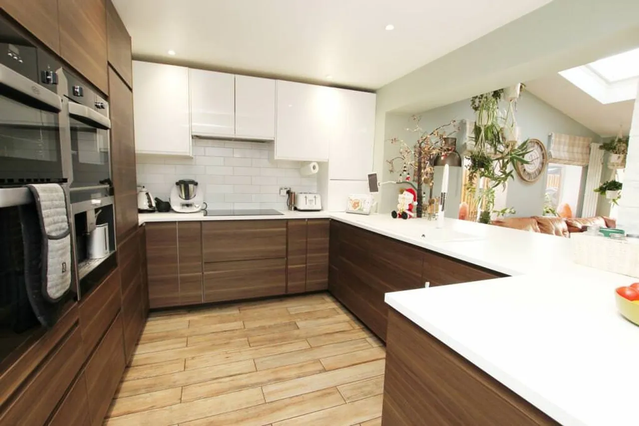 Bryn Road, Ashton-In-Makerfield, Wigan, Wigan, WN4 8BU, photo 9