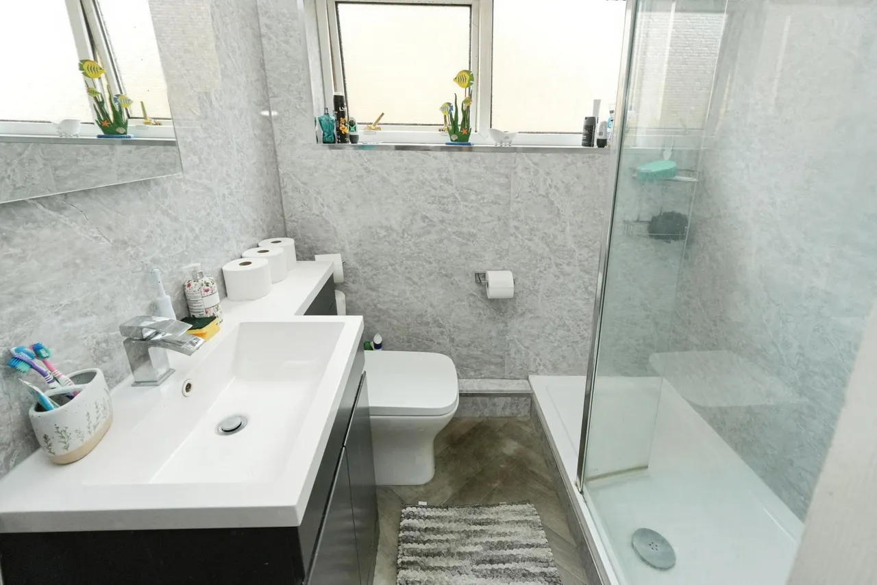 Wiltshire Drive, Halesowen, B63, photo 11