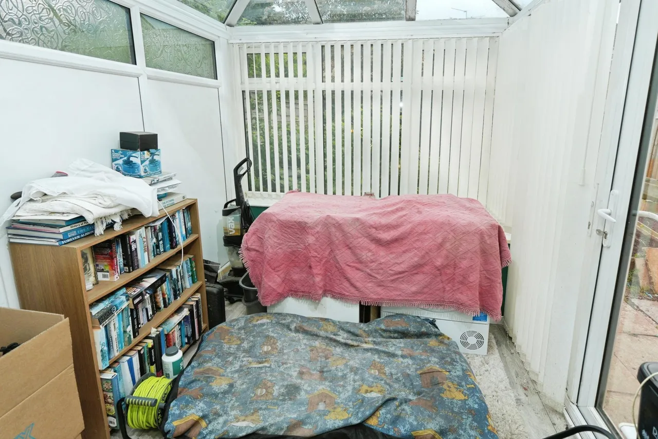 Wiltshire Drive, Halesowen, B63, photo 7