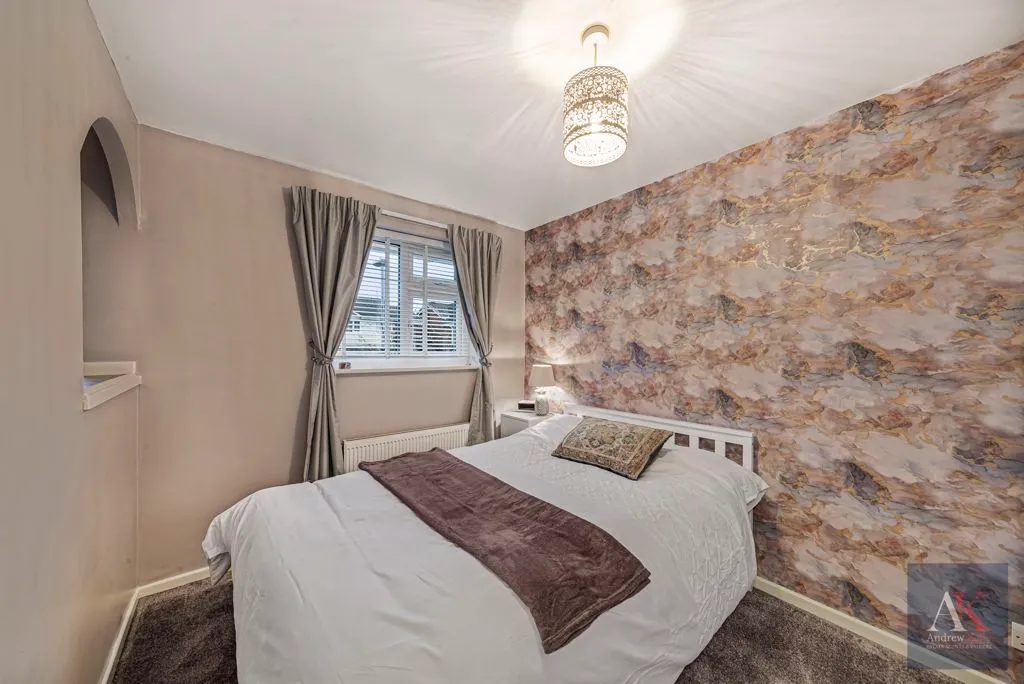 Badger Close, Rochdale OL16 4QR, photo 15
