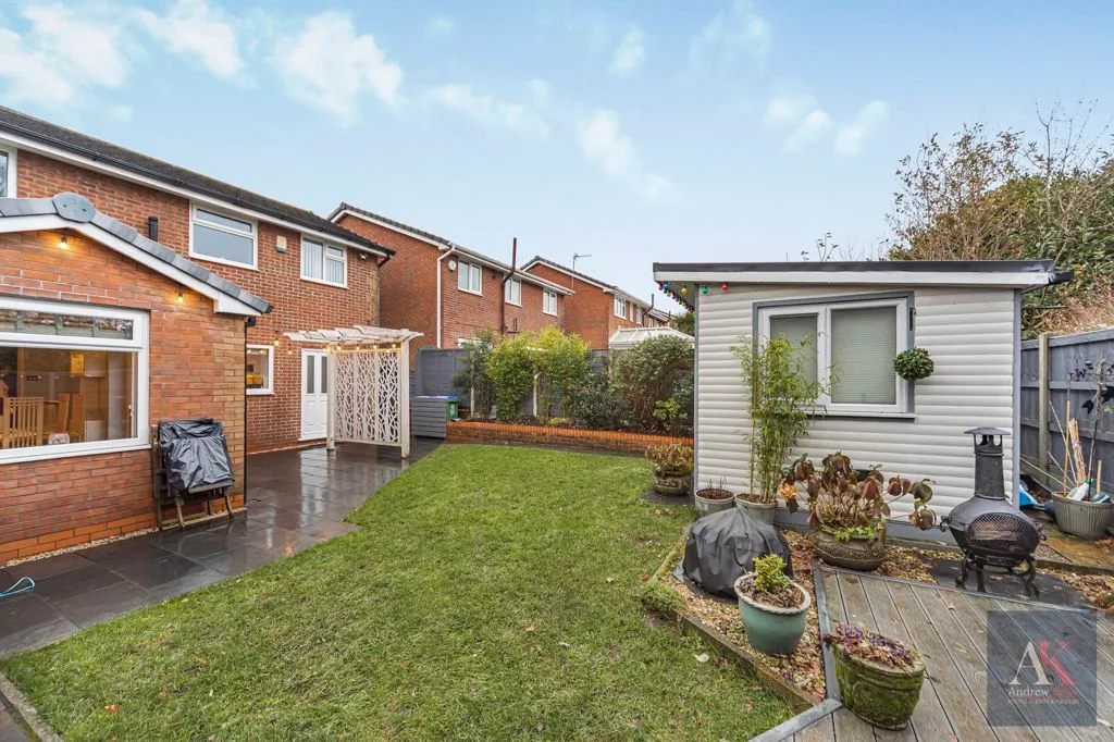 Badger Close, Rochdale OL16 4QR, photo 20