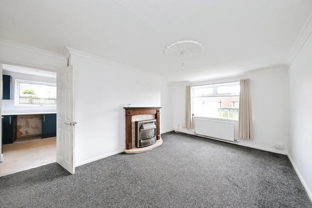 Chestnut Drive, Shirebrook, Mansfield, Derbyshire, NG20, photo 5