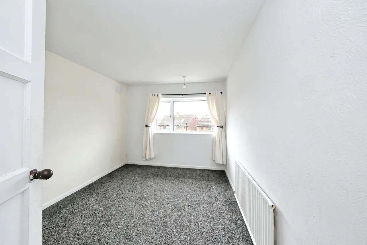 Chestnut Drive, Shirebrook, Mansfield, Derbyshire, NG20, photo 10