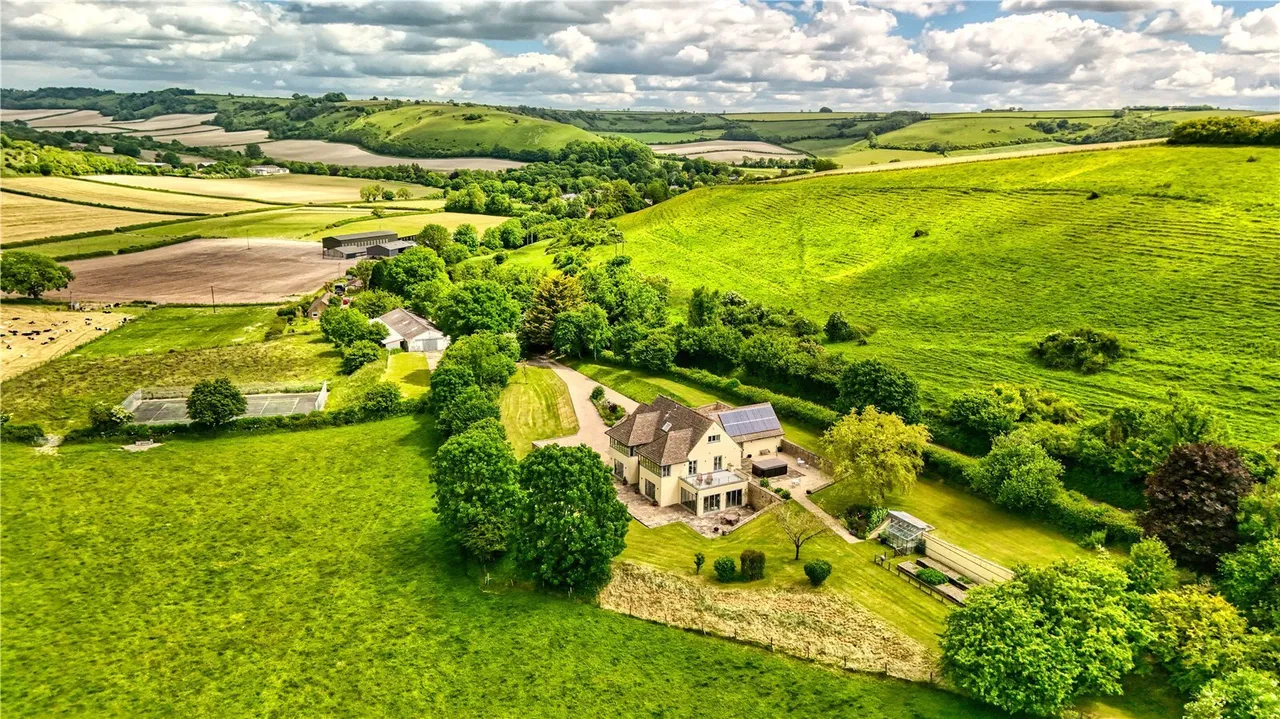 6 bed property for sale, Sydling Road, Cerne Abbas, DT2