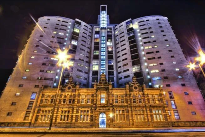 2 bed flat to rent — Altolusso, Cardiff City Centre