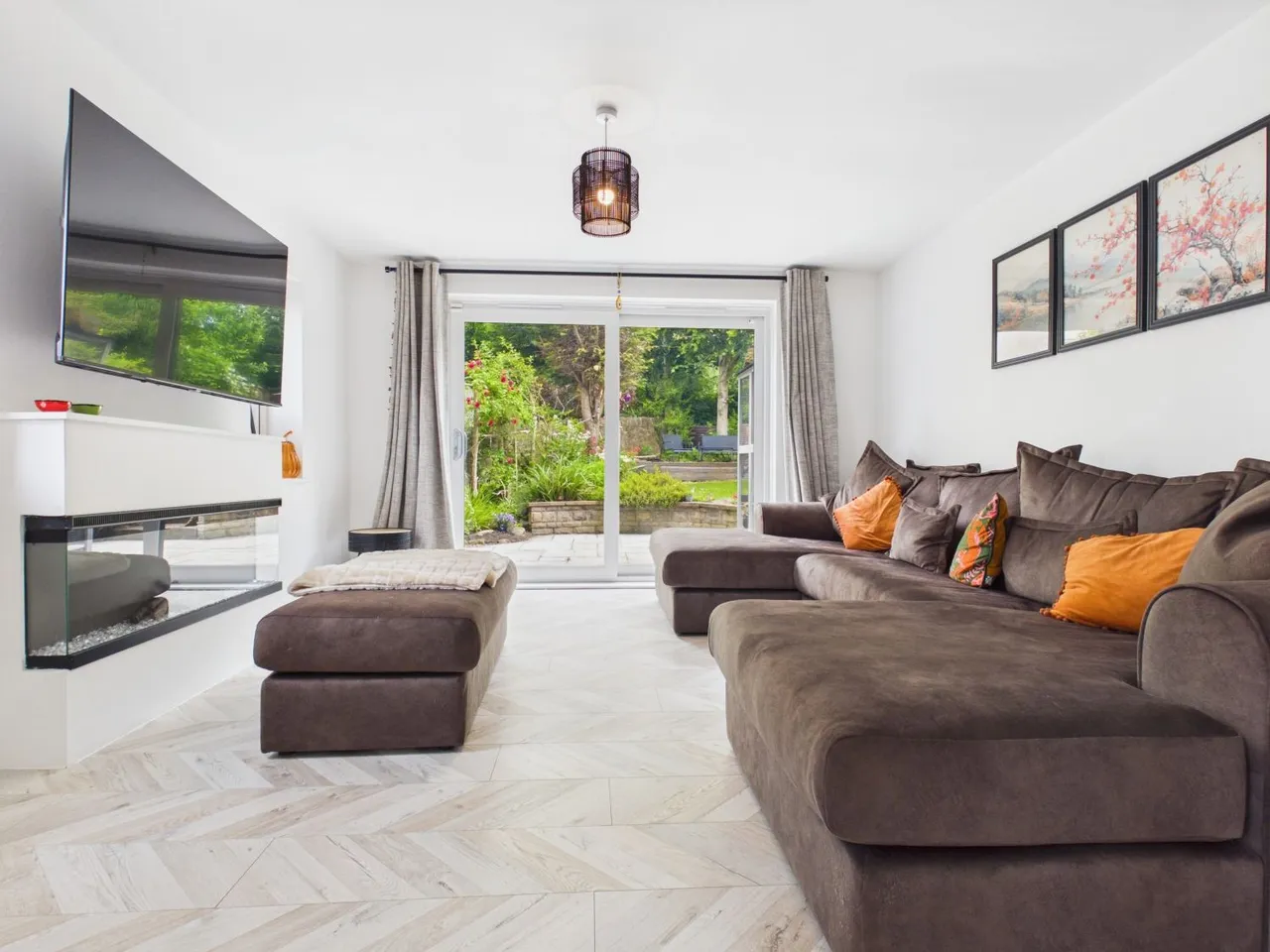 Werneth Rise, Hyde, SK14, photo 4