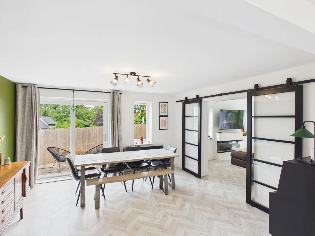 Werneth Rise, Hyde, SK14, photo 16