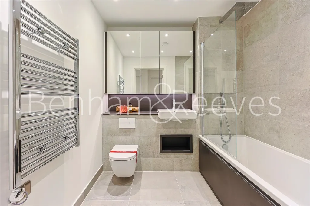 Sanday Drive, Beaufort Park, NW9, photo 18