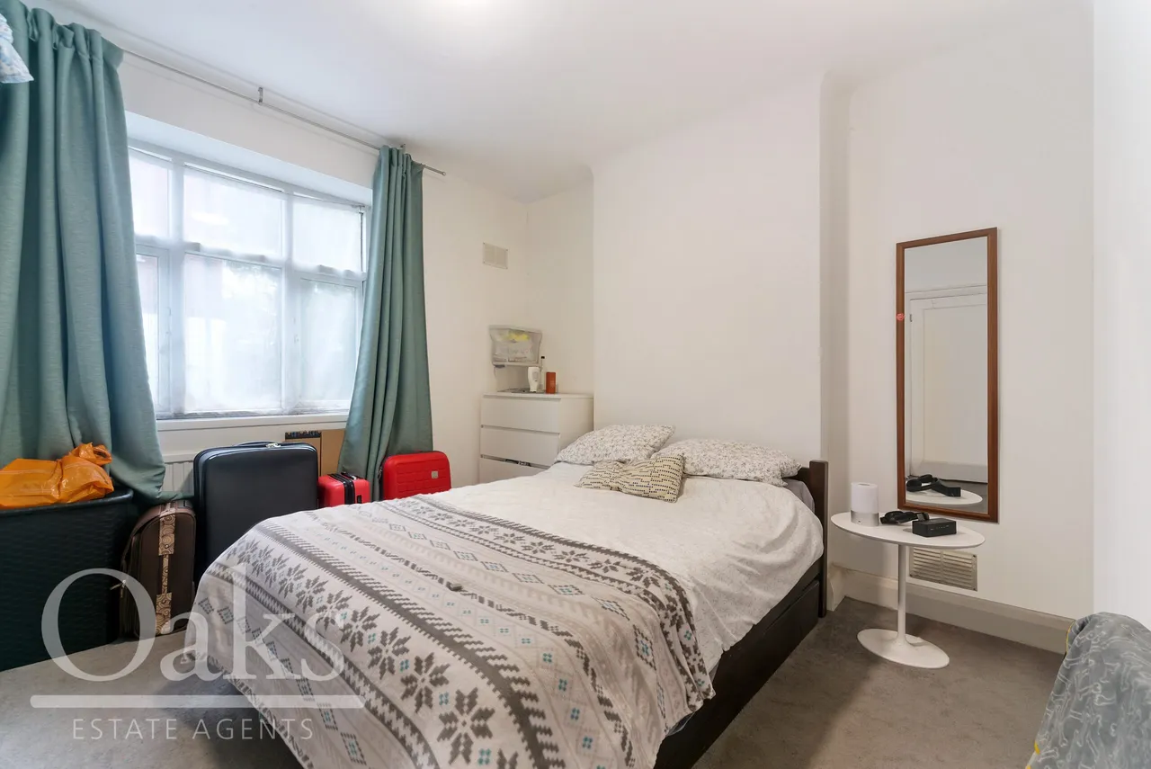 Mitcham Lane, Streatham, SW16, photo 3