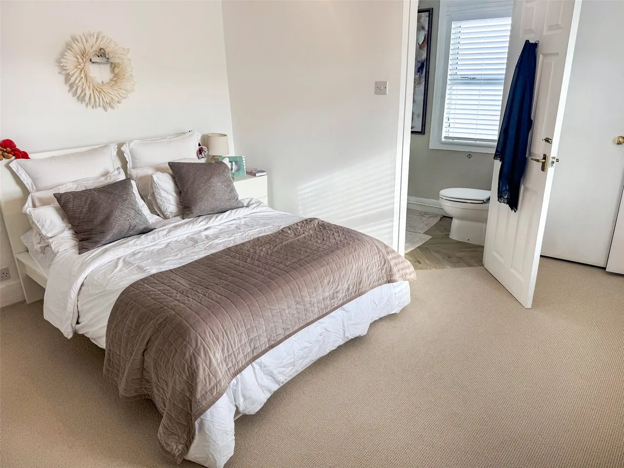 Pavilion Road, Aldershot, Hampshire, GU11 3NX, photo 9