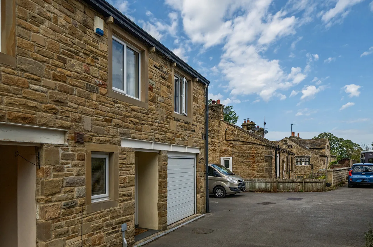 Townley Mews, Carleton, BD23, photo 18