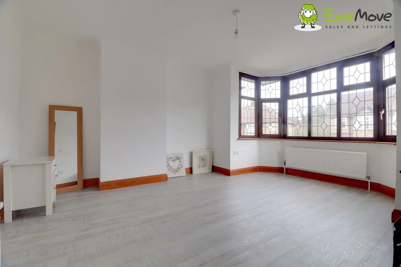 Elmwood Crescent, Luton, LU2, photo 12