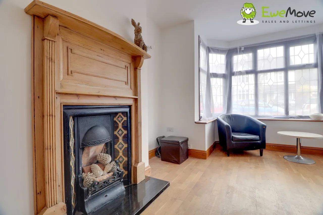 Elmwood Crescent, Luton, LU2, photo 8
