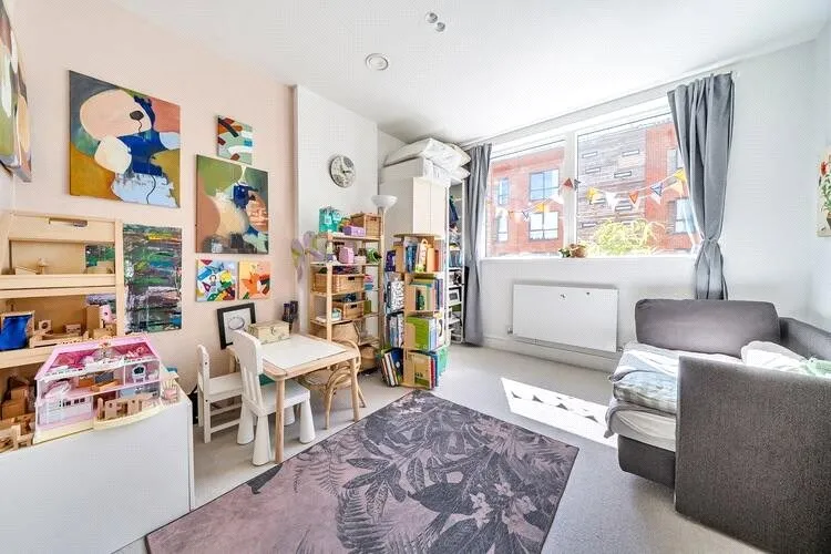 Acton Lane, London, W4, photo 12