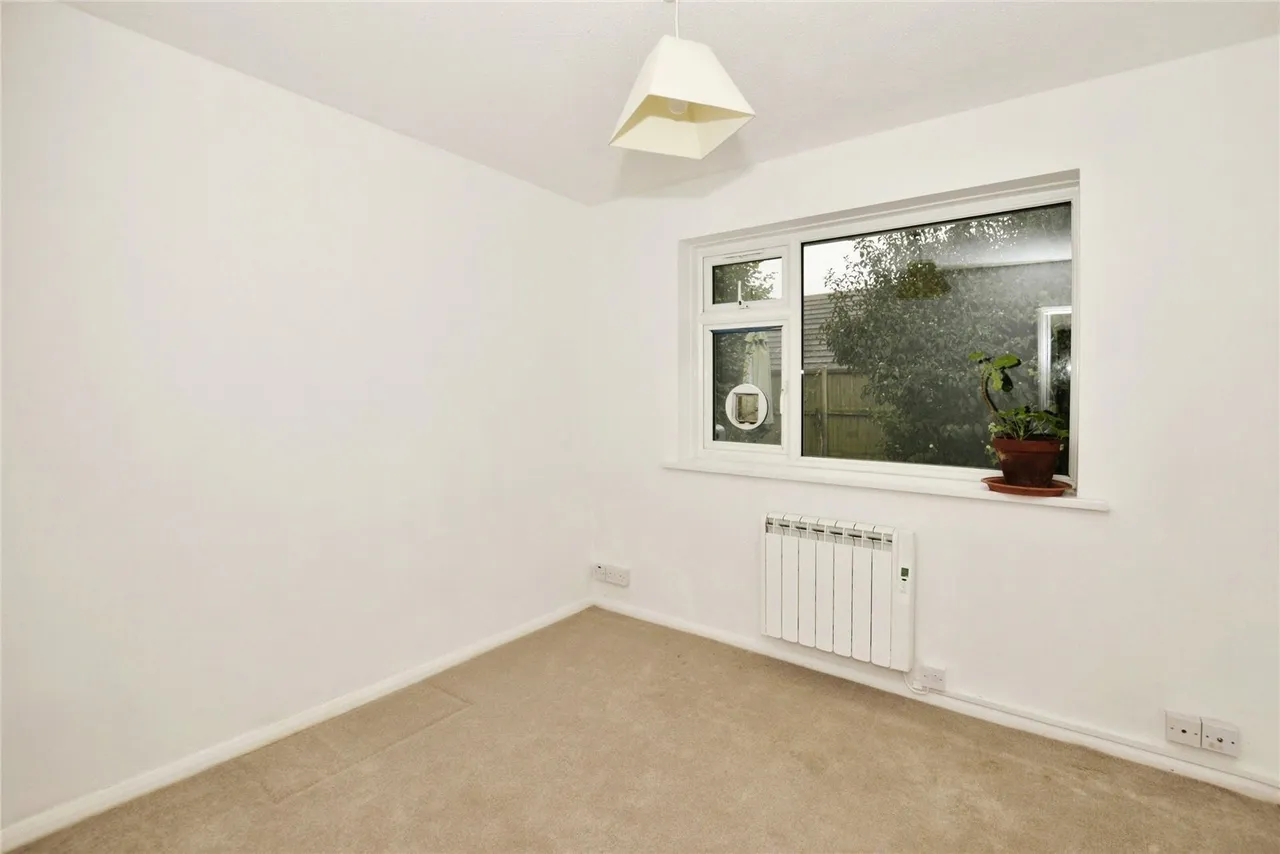 Fern Close, Hawkinge, Folkestone, Kent, CT18, photo 12
