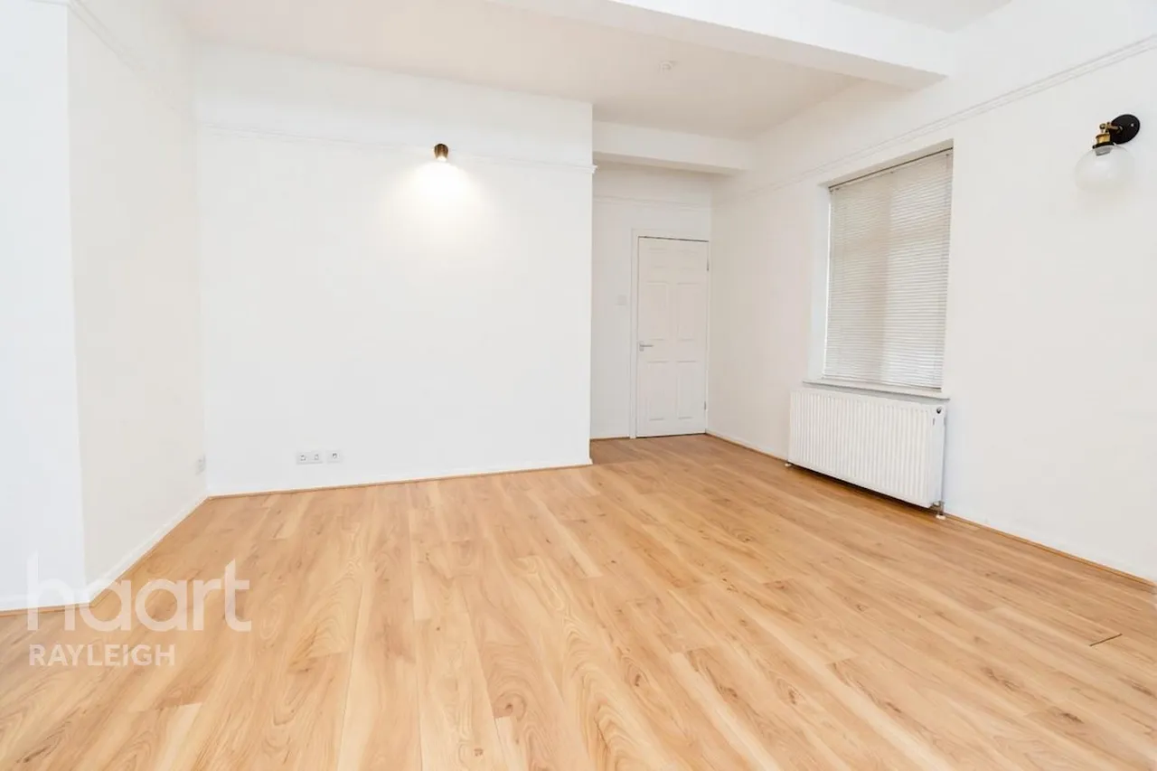 Arterial Road, Leigh-on-Sea, SS9, photo 4